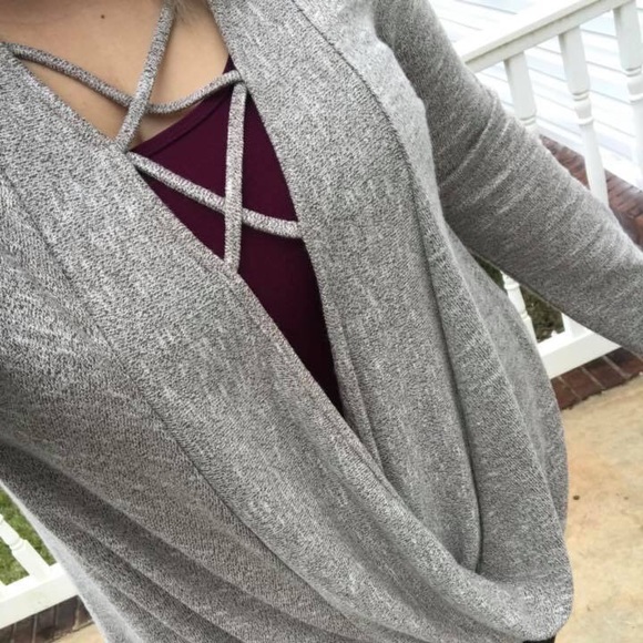 Cross cross oversized sweater - Picture 2 of 2